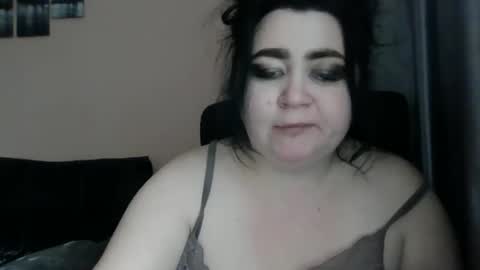 Snapshot of medjik_lool chatting on January 6, 12:02 pm Oltereodora-lima online show from January 6, 12:02 pm