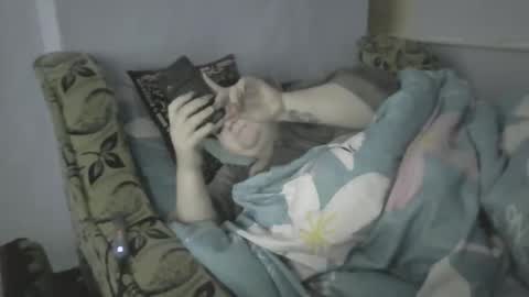 Snapshot of medjik_lool chatting on January 14, 2:00 pm Oltereodora-lima online show from January 14, 2:00 pm