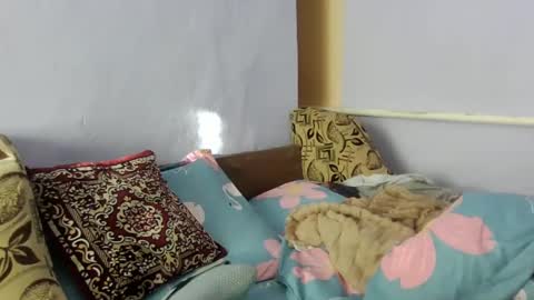 Snapshot of medjik_lool chatting on January 15, 7:48 am Oltereodora-lima online show from January 15, 7:48 am