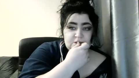 Snapshot of medjik_lool chatting on January 22, 7:35 am Oltereodora-lima online show from January 22, 7:35 am