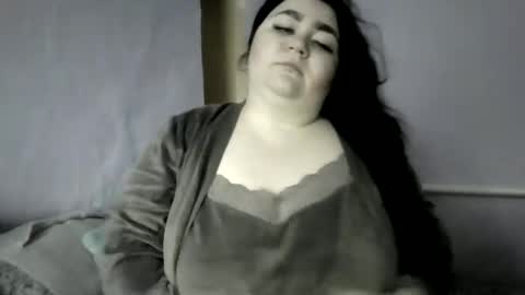 Snapshot of medjik_lool chatting on February 5, 6:46 am Oltereodora-lima online show from February 5, 6:46 am