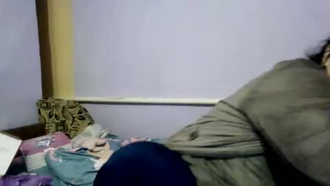 Snapshot of medjik_lool chatting on February 5, 6:48 pm Oltereodora-lima online show from February 5, 6:48 pm