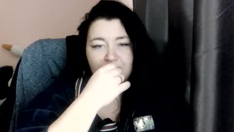 Snapshot of medjik_lool chatting on October 31, 8:04 am Oltereodora-lima online show from October 31, 8:04 am