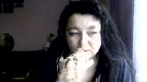 Snapshot of medjik_lool chatting on November 4, 7:40 am Oltereodora-lima online show from November 4, 7:40 am