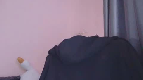 Snapshot of medjik_lool chatting on November 24, 7:19 am Oltereodora-lima online show from November 24, 7:19 am