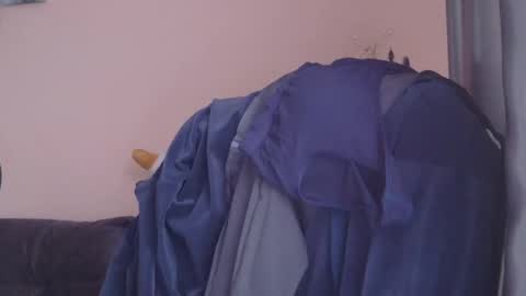 Snapshot of medjik_lool chatting on December 23, 6:55 am Oltereodora-lima online show from December 23, 6:55 am