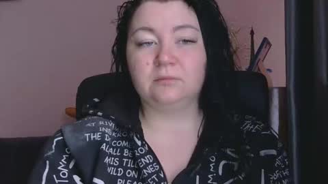 Snapshot of medjik_lool chatting on January 9, 7:33 am Oltereodora-lima online show from January 9, 7:33 am