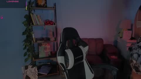 Snapshot of medusa_025 chatting on March 22, 2:37 am Coral online show from March 22, 2:37 am