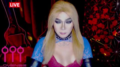 Snapshot of medusaprey chatting on November 16, 7:19 pm THE QUEEN ALPHA Queen Medusa Prey online show from November 16, 7:19 pm