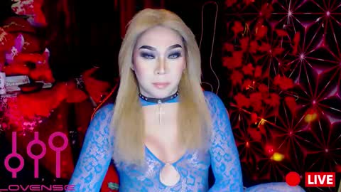 Snapshot of medusaprey chatting on December 20, 5:42 pm THE QUEEN ALPHA Queen Medusa Prey online show from December 20, 5:42 pm