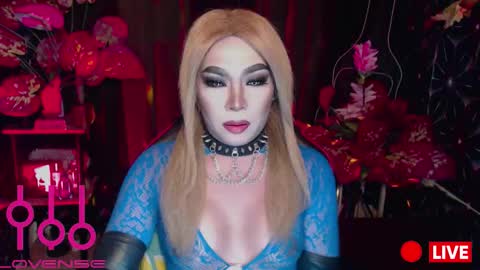 Snapshot of medusaprey chatting on January 9, 2:09 pm THE QUEEN ALPHA Queen Medusa Prey online show from January 9, 2:09 pm