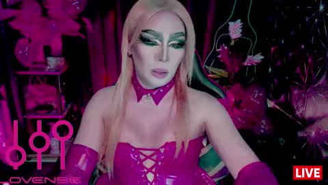 Snapshot of medusaprey chatting on February 14, 8:11 am THE QUEEN ALPHA Queen Medusa Prey online show from February 14, 8:11 am