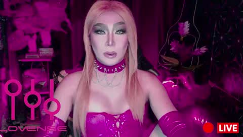 Snapshot of medusaprey chatting on February 20, 9:48 pm THE QUEEN ALPHA Queen Medusa Prey online show from February 20, 9:48 pm