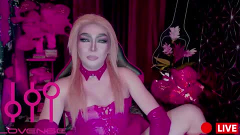 Snapshot of medusaprey chatting on March 3, 11:38 am THE QUEEN ALPHA Queen Medusa Prey online show from March 3, 11:38 am