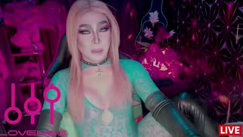 Snapshot of medusaprey chatting on March 5, 4:03 pm THE QUEEN ALPHA Queen Medusa Prey online show from March 5, 4:03 pm