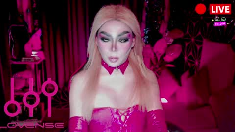 Snapshot of medusaprey chatting on April 8, 7:08 am THE QUEEN ALPHA Queen Medusa Prey online show from April 8, 7:08 am