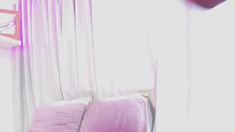 Melody online show from February 16, 3:35 am