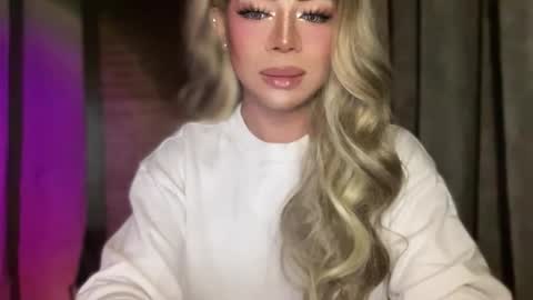 GODDESS OF ALL GODDESSES online show from December 3, 4:38 pm