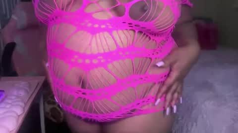 Southern Peach online show from May 13, 2:31 am