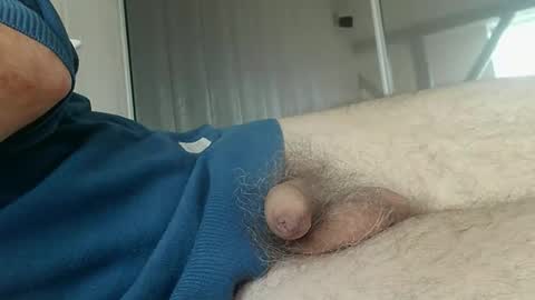 Snapshot of meforu21 chatting on September 18, 1:24 pm meforu21 online show from September 18, 1:24 pm