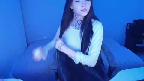 Snapshot of mefwhore chatting on January 27, 7:45 am mefwhOre online show from January 27, 7:45 am