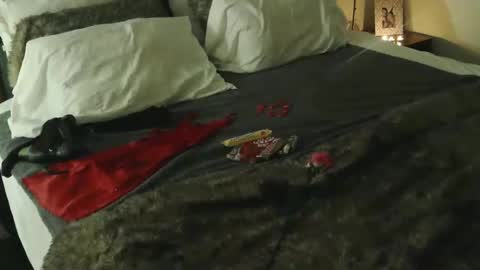 Snapshot of megadon1990 chatting on February 16, 2:07 am megadon1990 online show from February 16, 2:07 am