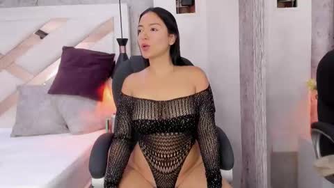 Megan online show from December 1, 3:33 am