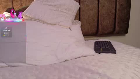 Megan  online show from October 9, 7:50 am