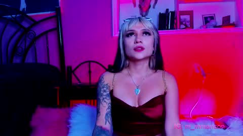 Snapshot of megan__manson chatting on February 12, 8:50 pm Megan online show from February 12, 8:50 pm