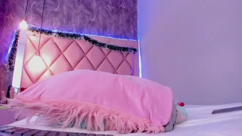 M E G A N online show from December 28, 1:08 am