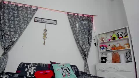 M E G A N online show from September 19, 7:25 pm