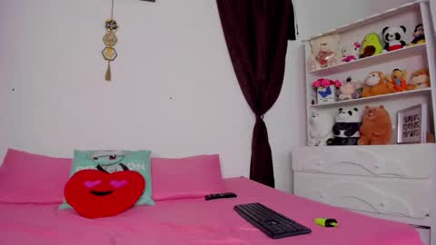 M E G A N online show from October 14, 7:14 pm