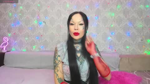 Snapshot of megan_blackmoon chatting on February 14, 6:12 am Helena Tuman online show from February 14, 6:12 am