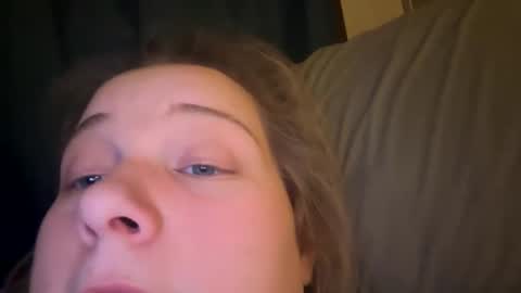 Snapshot of megan_blondiee chatting on December 9, 2:13 am Blondie online show from December 9, 2:13 am