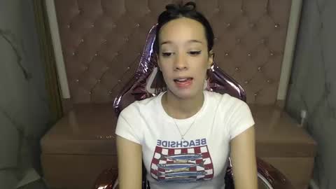 megan_collins_b online show from September 24, 1:03 pm