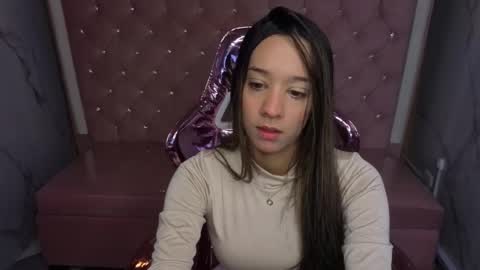 megan_collins_b online show from October 14, 12:50 pm