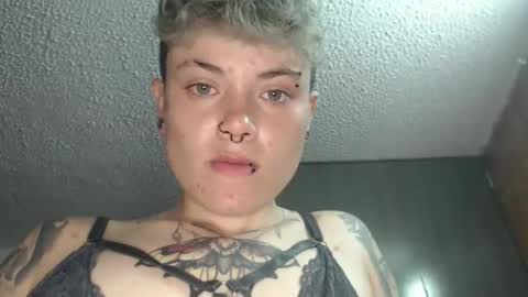 Snapshot of megan_coop3r_ chatting on March 28, 11:59 pm Megan and sophi online show from March 28, 11:59 pm