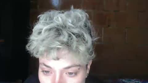 Snapshot of megan_coop3r_ chatting on April 7, 3:18 am Megan and sophi online show from April 7, 3:18 am