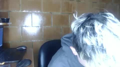 Snapshot of megan_coop3r_ chatting on April 20, 8:17 am Megan and sophi online show from April 20, 8:17 am