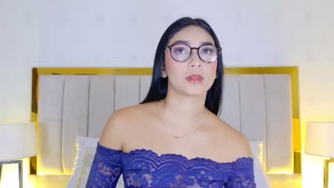Carolina Paez online show from May 4, 12:12 pm