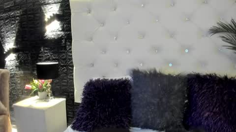     online show from December 28, 11:09 am