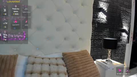     online show from March 5, 2:56 pm