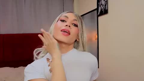 Snapshot of megan_do_santos chatting on February 26, 8:52 pm megan do santos online show from February 26, 8:52 pm