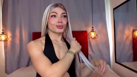 Snapshot of megan_do_santos chatting on March 23, 8:13 pm megan do santos online show from March 23, 8:13 pm