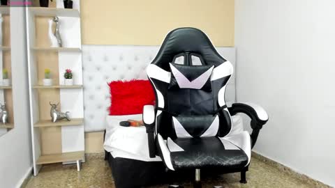 Snapshot of megan_hally chatting on January 22, 2:59 am Megan online show from January 22, 2:59 am