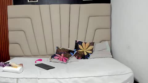 Snapshot of megan_hally chatting on February 15, 2:00 pm Megan online show from February 15, 2:00 pm