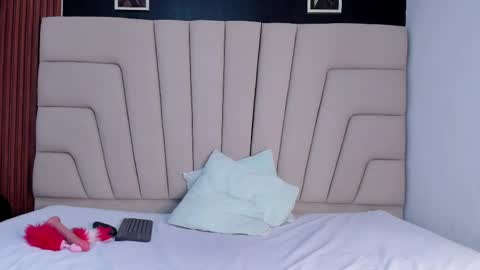 Snapshot of megan_hally chatting on March 5, 2:12 pm Megan online show from March 5, 2:12 pm