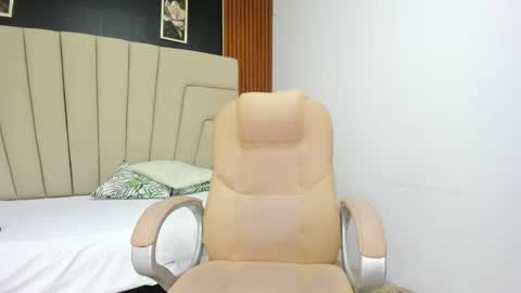 Snapshot of megan_hally chatting on September 23, 3:31 am Megan online show from September 23, 3:31 am