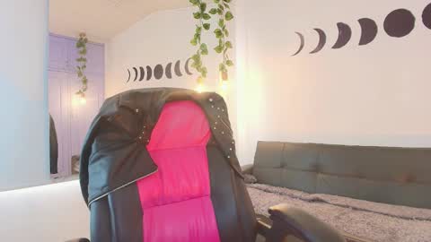 megan_hottts online show from January 17, 2:22 pm