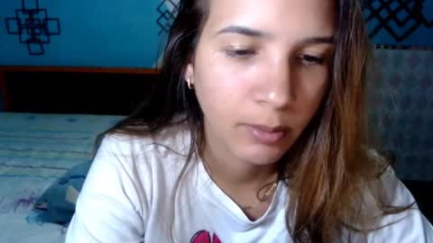 Snapshot of megan_little_ chatting on May 13, 1:03 am amanda online show from May 13, 1:03 am